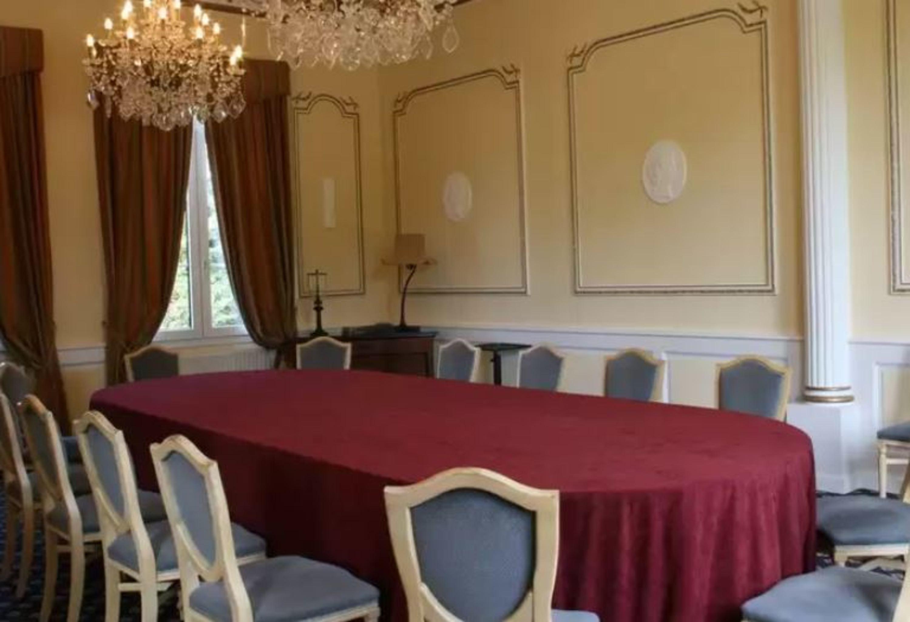 Grand Hotel "Chateau De Sully" - Piscine & Spa -Teritoria Екстериор снимка