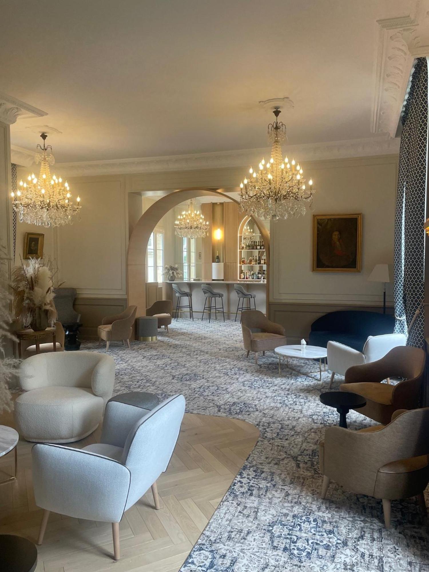 Grand Hotel "Chateau De Sully" - Piscine & Spa -Teritoria Екстериор снимка